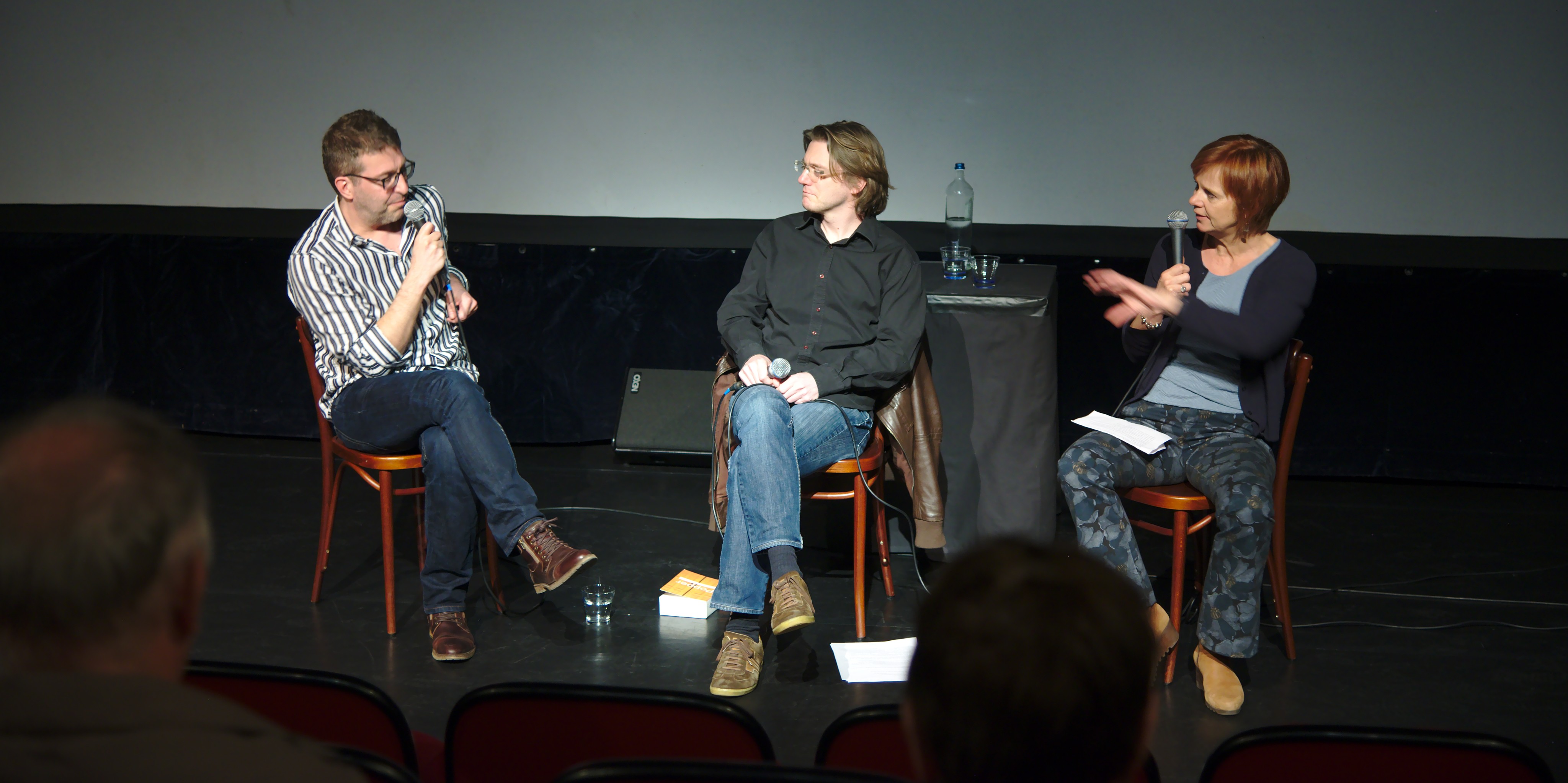 Frank Verhoft en Brecht Decoene worden over platte aarders geïnterviewd door Marleen Finoulst op DocVille (foto: Jozef Van Giel)