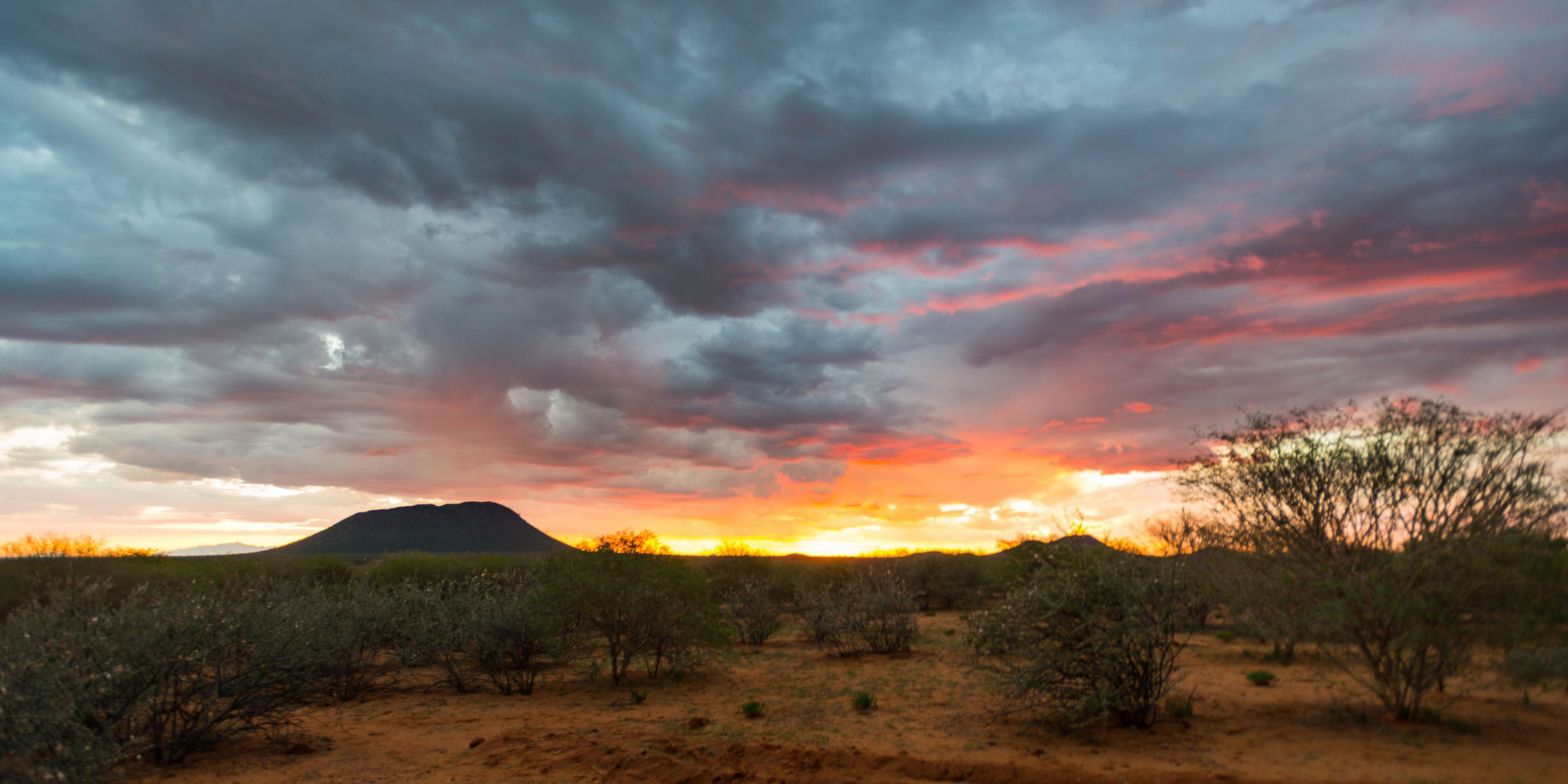 Zonsondergang in Namibië