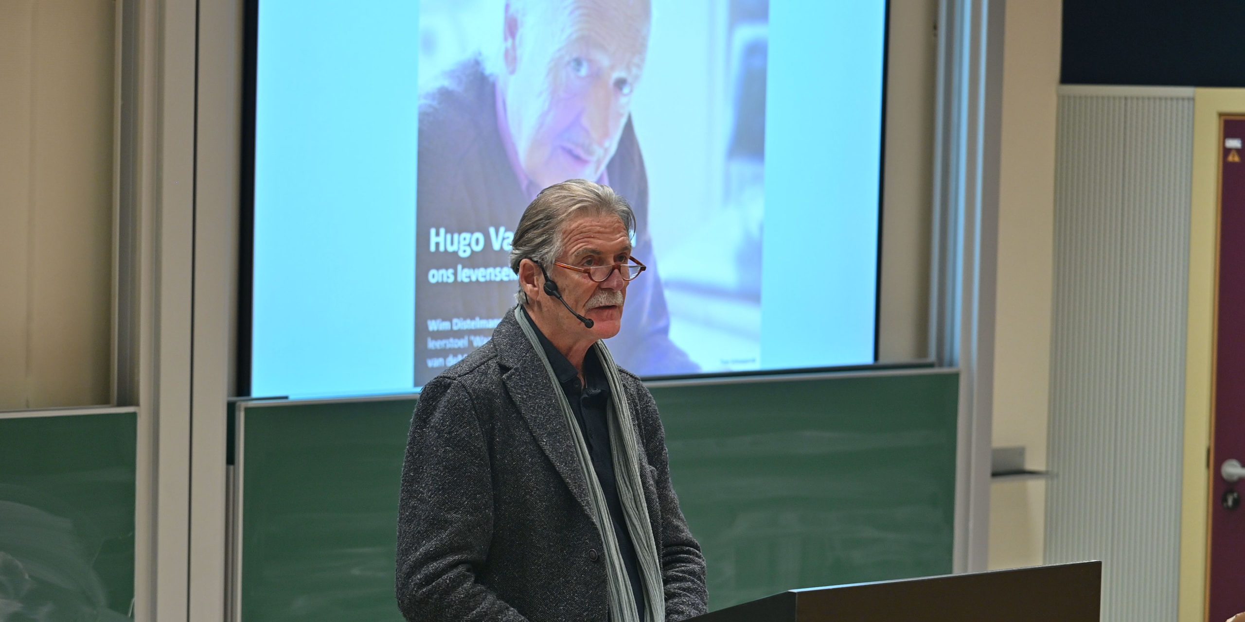 Wim Distelmans tijdens de lezing in de Blandijnberg in Gent (Foto: Jozef Van Giel)